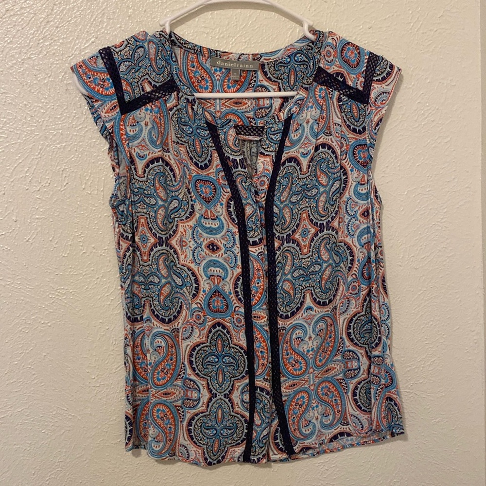 Women’s tank shirt. XS.